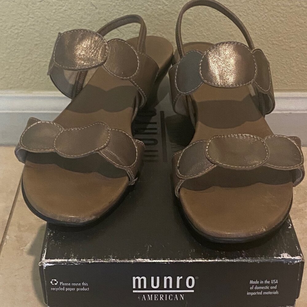 Munro American Women's Shoes (Sandal, Taupe Metallic, 9.5 SS)